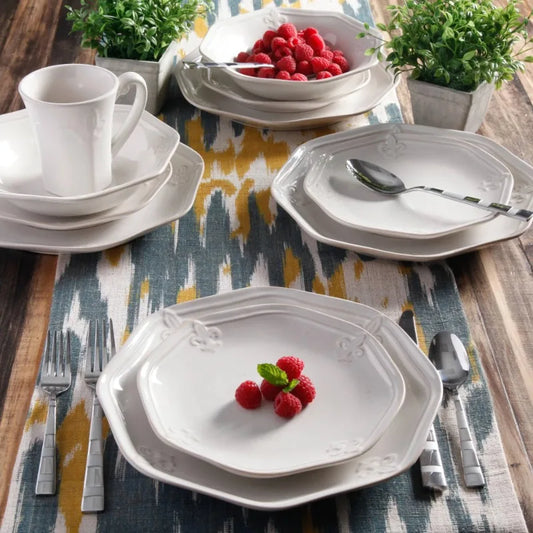 Dinnerware, Set Of 16